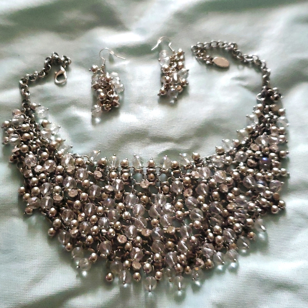 A 2 Piece Silver Necklace with Pierced Earrings 😍 ✨️